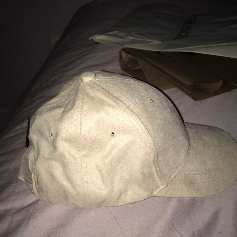Francesca’s Remy Suede Baseball Cap - Picture 2 of 4